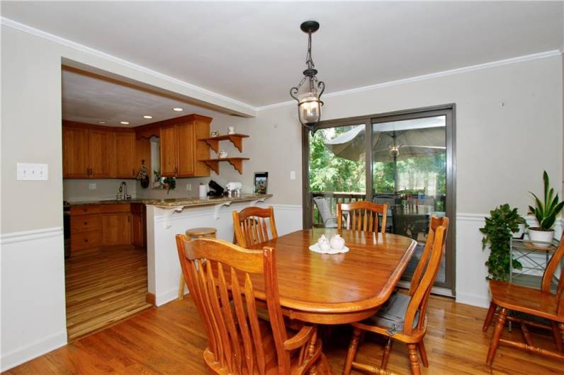 731 Kewanna Ave, Pittsburgh, PA 15234, 2 Bedrooms Bedrooms, 8 Rooms Rooms,1.1 BathroomsBathrooms,Residential,For Sale,Kewanna Ave,1711511