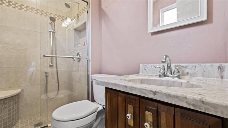 11 Sunnycrest Drive, Cecil, PA 15321, 3 Bedrooms Bedrooms, 6 Rooms Rooms,3 BathroomsBathrooms,Residential,For Sale,Sunnycrest Drive,1711532