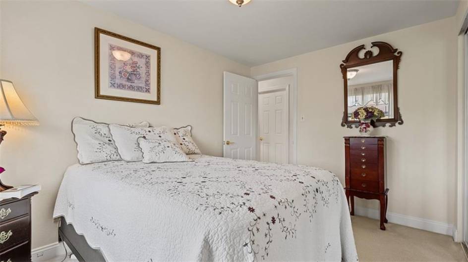 11 Sunnycrest Drive, Cecil, PA 15321, 3 Bedrooms Bedrooms, 6 Rooms Rooms,3 BathroomsBathrooms,Residential,For Sale,Sunnycrest Drive,1711532