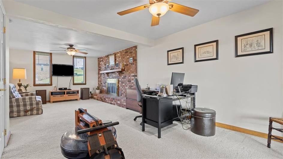 11 Sunnycrest Drive, Cecil, PA 15321, 3 Bedrooms Bedrooms, 6 Rooms Rooms,3 BathroomsBathrooms,Residential,For Sale,Sunnycrest Drive,1711532