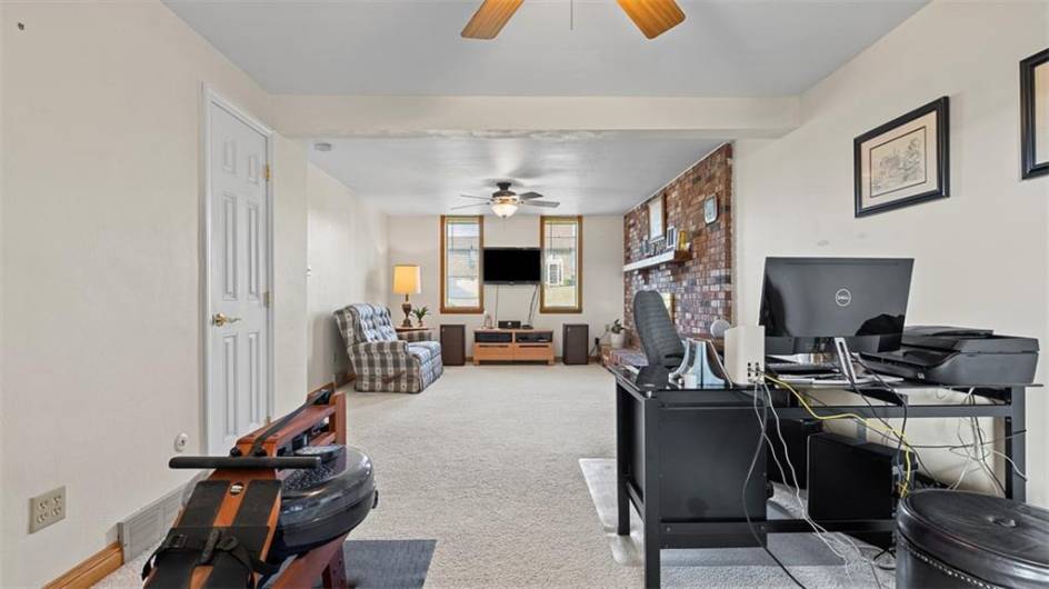 11 Sunnycrest Drive, Cecil, PA 15321, 3 Bedrooms Bedrooms, 6 Rooms Rooms,3 BathroomsBathrooms,Residential,For Sale,Sunnycrest Drive,1711532