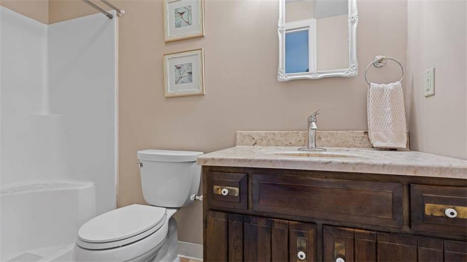 11 Sunnycrest Drive, Cecil, PA 15321, 3 Bedrooms Bedrooms, 6 Rooms Rooms,3 BathroomsBathrooms,Residential,For Sale,Sunnycrest Drive,1711532