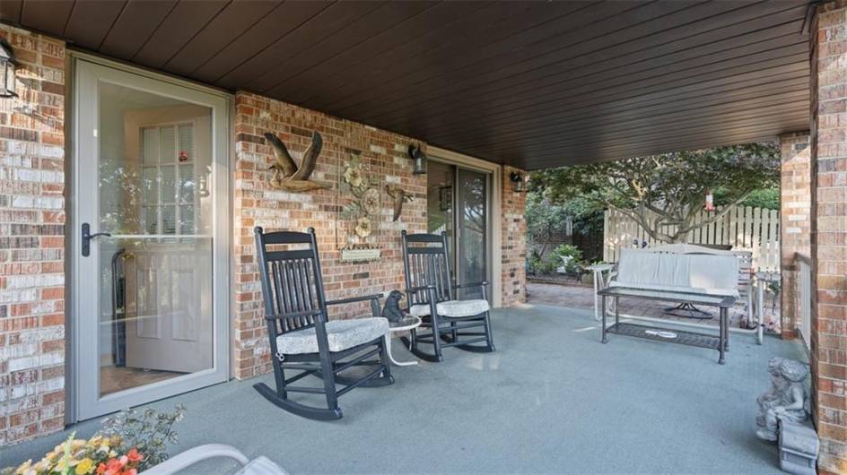 11 Sunnycrest Drive, Cecil, PA 15321, 3 Bedrooms Bedrooms, 6 Rooms Rooms,3 BathroomsBathrooms,Residential,For Sale,Sunnycrest Drive,1711532