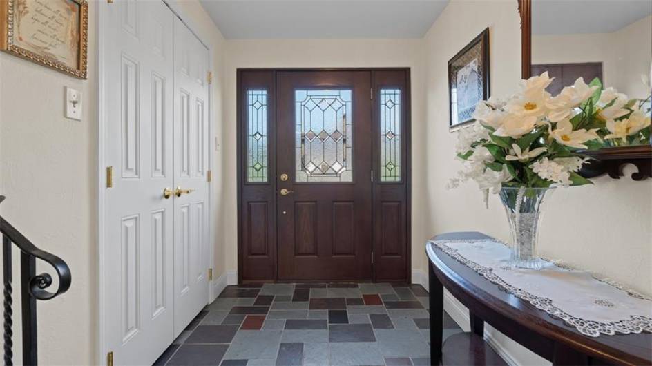 11 Sunnycrest Drive, Cecil, PA 15321, 3 Bedrooms Bedrooms, 6 Rooms Rooms,3 BathroomsBathrooms,Residential,For Sale,Sunnycrest Drive,1711532