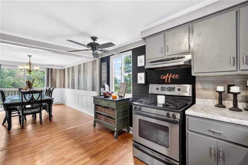 9896 Moccasin Trail, Wexford, PA 15090, 3 Bedrooms Bedrooms, 11 Rooms Rooms,2.2 BathroomsBathrooms,Residential,For Sale,Moccasin Trail,1711549