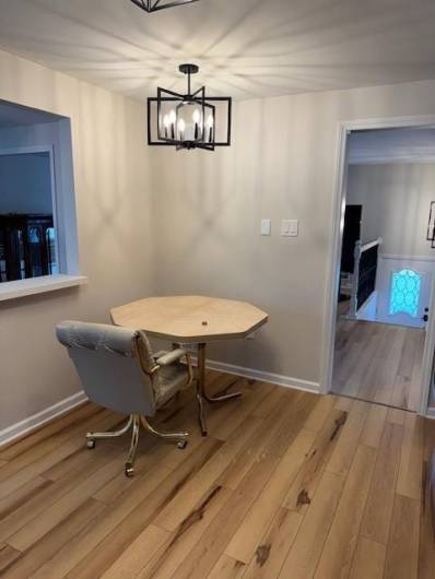 Eat-in kitchen