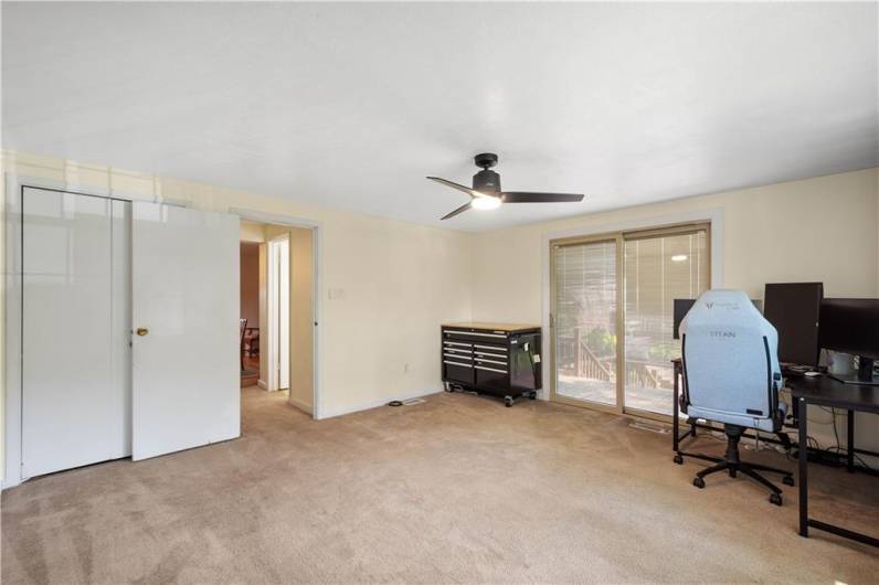 25 Love Place, Pittsburgh, PA 15218, 3 Bedrooms Bedrooms, 8 Rooms Rooms,2.1 BathroomsBathrooms,Residential,For Sale,Love Place,1711562