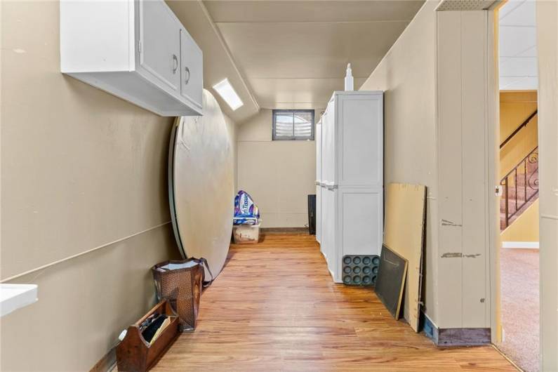 1709 Eben St, Pittsburgh, PA 15226, 3 Bedrooms Bedrooms, 8 Rooms Rooms,2 BathroomsBathrooms,Residential,For Sale,Eben St,1711586