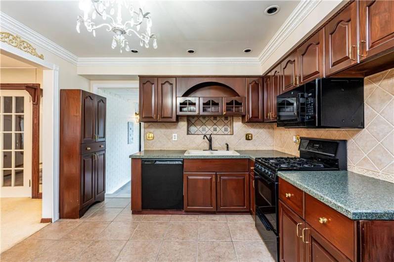 4045 Blue Willow, Irwin, PA 15642, 3 Bedrooms Bedrooms, ,2 BathroomsBathrooms,Residential,For Sale,Blue Willow,1711589