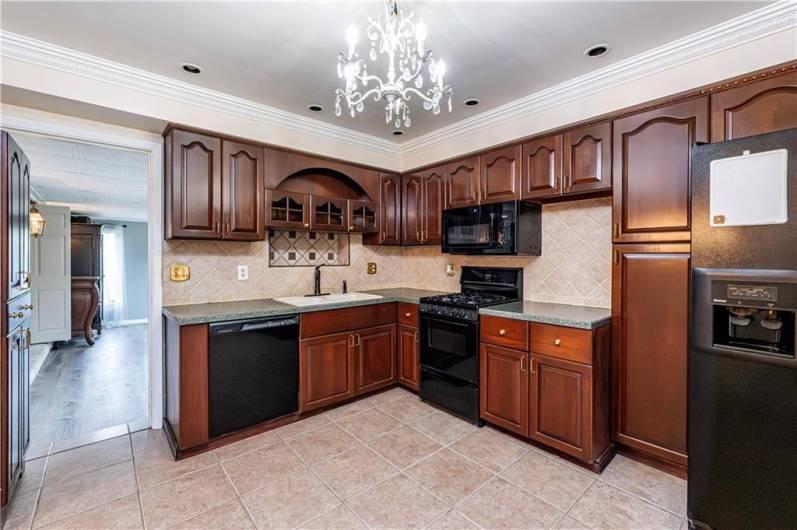 4045 Blue Willow, Irwin, PA 15642, 3 Bedrooms Bedrooms, ,2 BathroomsBathrooms,Residential,For Sale,Blue Willow,1711589