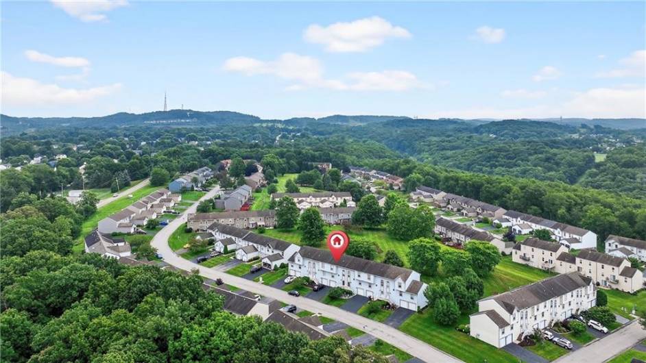 847 Sunset Circle, Cranberry Twp, PA 16066, 3 Bedrooms Bedrooms, 8 Rooms Rooms,2.1 BathroomsBathrooms,Residential,For Sale,Sunset Circle,1711595