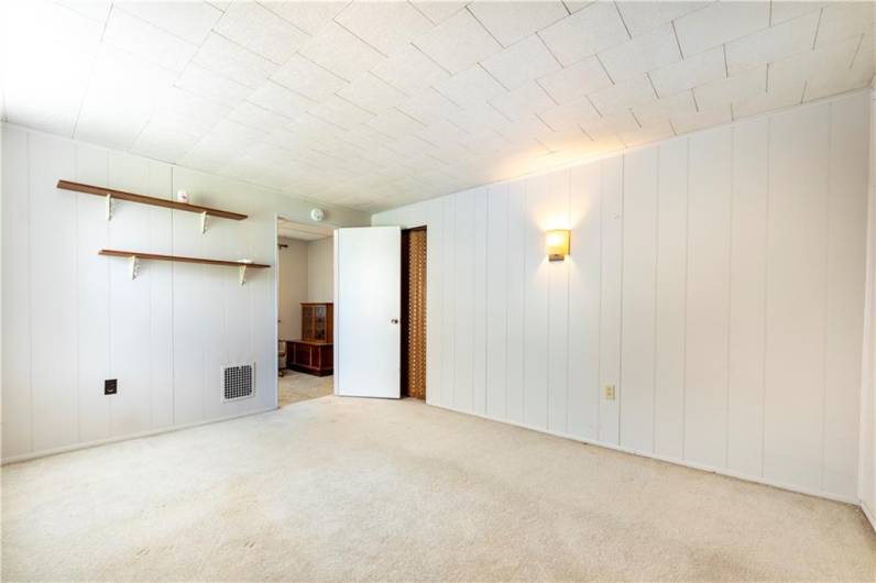 427 Reamer Ave, Carnegie, PA 15106, 2 Bedrooms Bedrooms, 9 Rooms Rooms,2 BathroomsBathrooms,Residential,For Sale,Reamer Ave,1711600