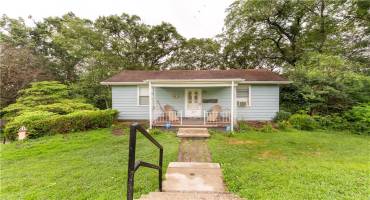 427 Reamer Ave, Carnegie, PA 15106, 2 Bedrooms Bedrooms, 9 Rooms Rooms,2 BathroomsBathrooms,Residential,For Sale,Reamer Ave,1711600