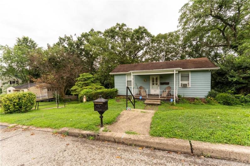 427 Reamer Ave, Carnegie, PA 15106, 2 Bedrooms Bedrooms, 9 Rooms Rooms,2 BathroomsBathrooms,Residential,For Sale,Reamer Ave,1711600