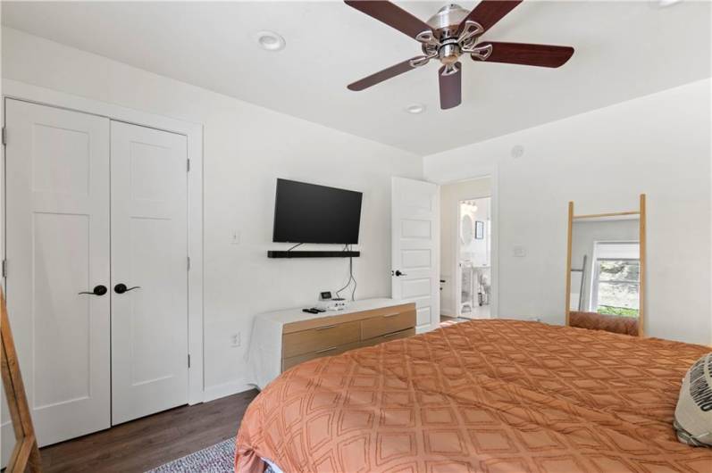 2212 Freeport Road, Pittsburgh, PA 15238, 2 Bedrooms Bedrooms, 7 Rooms Rooms,1 BathroomBathrooms,Residential,For Sale,Freeport Road,1711610