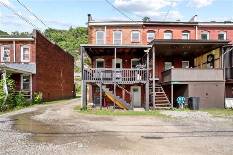 2212 Freeport Road, Pittsburgh, PA 15238, 2 Bedrooms Bedrooms, 7 Rooms Rooms,1 BathroomBathrooms,Residential,For Sale,Freeport Road,1711610
