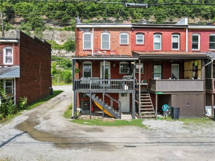 2212 Freeport Road, Pittsburgh, PA 15238, 2 Bedrooms Bedrooms, 7 Rooms Rooms,1 BathroomBathrooms,Residential,For Sale,Freeport Road,1711610