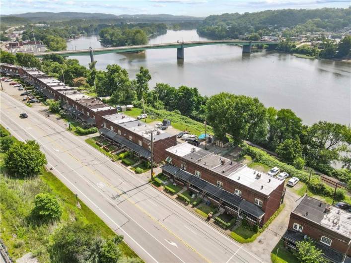 2212 Freeport Road, Pittsburgh, PA 15238, 2 Bedrooms Bedrooms, 7 Rooms Rooms,1 BathroomBathrooms,Residential,For Sale,Freeport Road,1711610