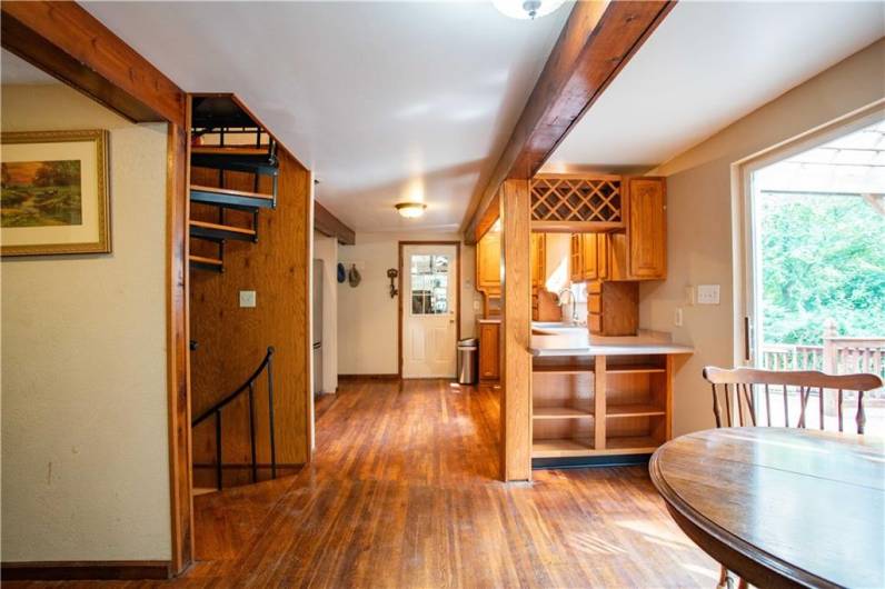 385 Wallace Run Road, Beaver Falls, PA 15010, 3 Bedrooms Bedrooms, 7 Rooms Rooms,2 BathroomsBathrooms,Residential,For Sale,Wallace Run Road,1711613