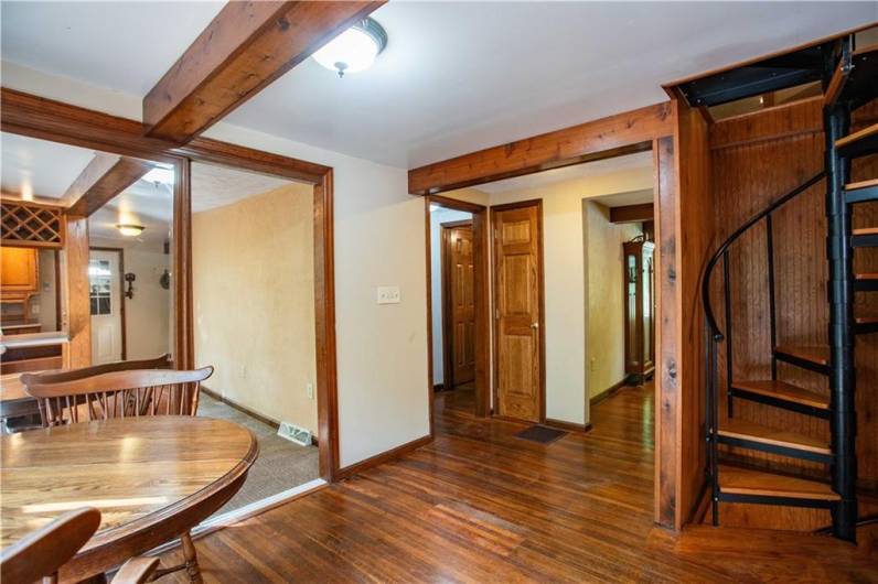 385 Wallace Run Road, Beaver Falls, PA 15010, 3 Bedrooms Bedrooms, 7 Rooms Rooms,2 BathroomsBathrooms,Residential,For Sale,Wallace Run Road,1711613