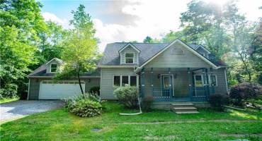 385 Wallace Run Road, Beaver Falls, PA 15010, 3 Bedrooms Bedrooms, 7 Rooms Rooms,2 BathroomsBathrooms,Residential,For Sale,Wallace Run Road,1711613