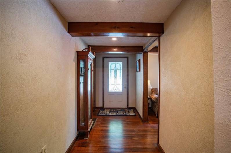 385 Wallace Run Road, Beaver Falls, PA 15010, 3 Bedrooms Bedrooms, 7 Rooms Rooms,2 BathroomsBathrooms,Residential,For Sale,Wallace Run Road,1711613