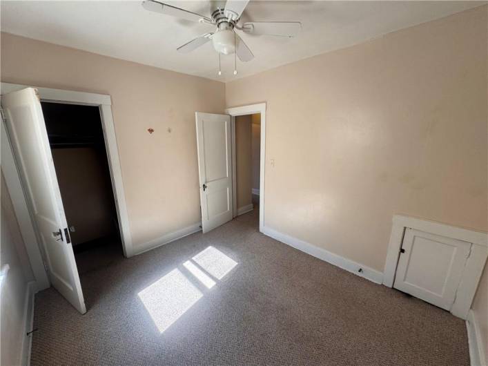 2735 Pyramid Ave, Pittsburgh, PA 15227, 2 Bedrooms Bedrooms, ,1 BathroomBathrooms,Lease,For Sale,Pyramid Ave,1711625