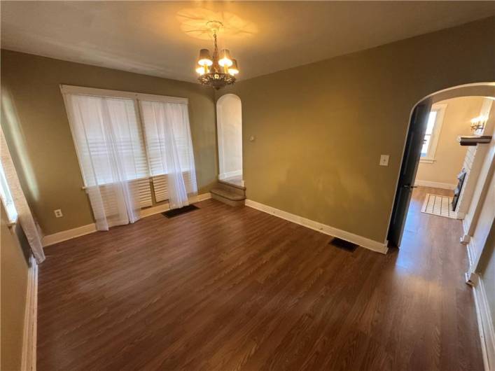 2735 Pyramid Ave, Pittsburgh, PA 15227, 2 Bedrooms Bedrooms, ,1 BathroomBathrooms,Lease,For Sale,Pyramid Ave,1711625