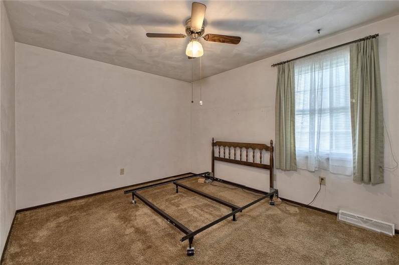 119 Park, Derry, PA 15627, 3 Bedrooms Bedrooms, 8 Rooms Rooms,1 BathroomBathrooms,Residential,For Sale,Park,1711638