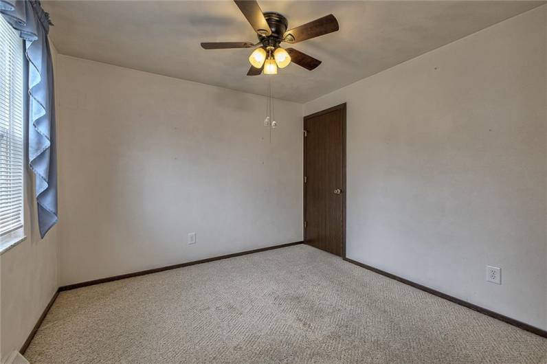 119 Park, Derry, PA 15627, 3 Bedrooms Bedrooms, 8 Rooms Rooms,1 BathroomBathrooms,Residential,For Sale,Park,1711638