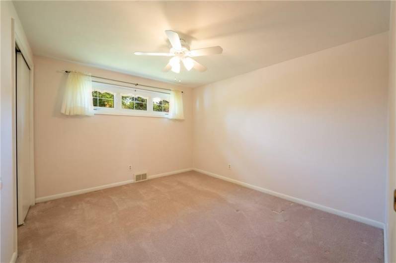 1936 Sylvan Ave, Latrobe, PA 15650, 3 Bedrooms Bedrooms, ,2 BathroomsBathrooms,Residential,For Sale,Sylvan Ave,1711647