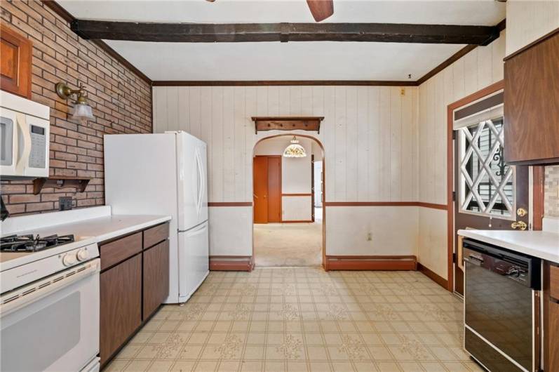 4614 Carroll St, Pittsburgh, PA 15224, 2 Bedrooms Bedrooms, 5 Rooms Rooms,1 BathroomBathrooms,Residential,For Sale,Carroll St,0,1711651
