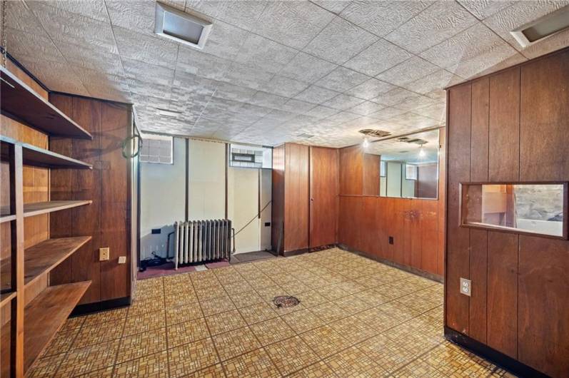 4614 Carroll St, Pittsburgh, PA 15224, 2 Bedrooms Bedrooms, 5 Rooms Rooms,1 BathroomBathrooms,Residential,For Sale,Carroll St,0,1711651