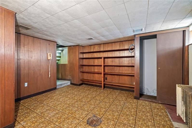 4614 Carroll St, Pittsburgh, PA 15224, 2 Bedrooms Bedrooms, 5 Rooms Rooms,1 BathroomBathrooms,Residential,For Sale,Carroll St,0,1711651