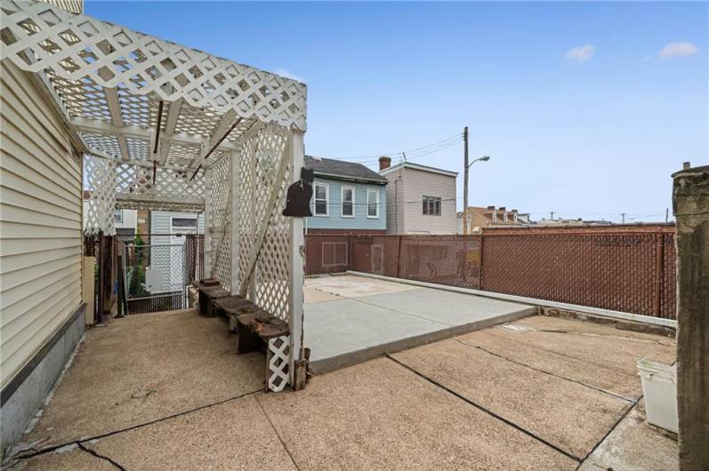 4614 Carroll St, Pittsburgh, PA 15224, 2 Bedrooms Bedrooms, 5 Rooms Rooms,1 BathroomBathrooms,Residential,For Sale,Carroll St,0,1711651