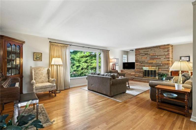 50 Alexander Place, Pittsburgh, PA 15243, 4 Bedrooms Bedrooms, 13 Rooms Rooms,3 BathroomsBathrooms,Residential,For Sale,Alexander Place,0,1711657