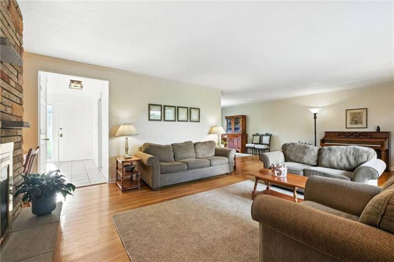 50 Alexander Place, Pittsburgh, PA 15243, 4 Bedrooms Bedrooms, 13 Rooms Rooms,3 BathroomsBathrooms,Residential,For Sale,Alexander Place,0,1711657