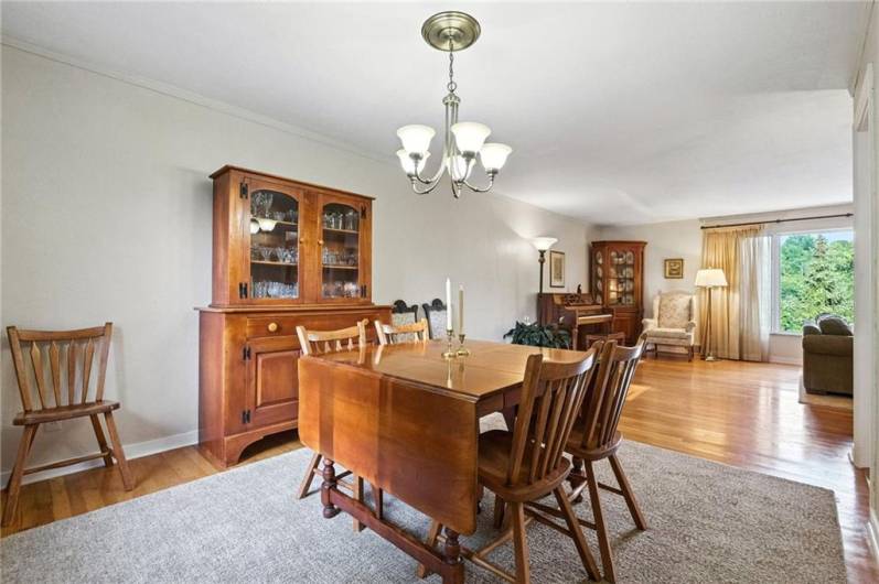 50 Alexander Place, Pittsburgh, PA 15243, 4 Bedrooms Bedrooms, 13 Rooms Rooms,3 BathroomsBathrooms,Residential,For Sale,Alexander Place,0,1711657