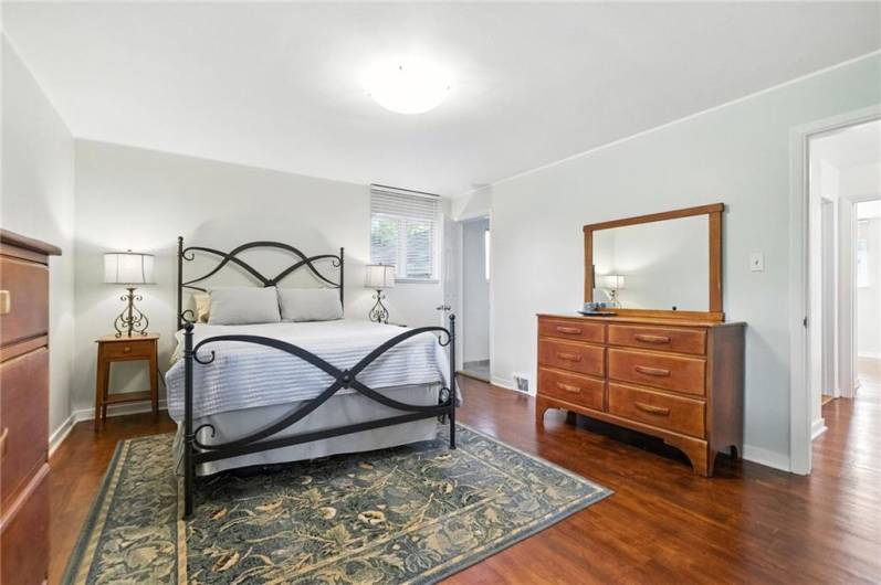50 Alexander Place, Pittsburgh, PA 15243, 4 Bedrooms Bedrooms, 13 Rooms Rooms,3 BathroomsBathrooms,Residential,For Sale,Alexander Place,0,1711657