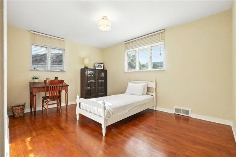 50 Alexander Place, Pittsburgh, PA 15243, 4 Bedrooms Bedrooms, 13 Rooms Rooms,3 BathroomsBathrooms,Residential,For Sale,Alexander Place,0,1711657