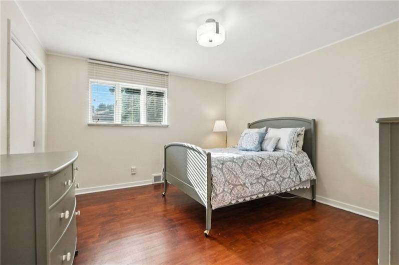 50 Alexander Place, Pittsburgh, PA 15243, 4 Bedrooms Bedrooms, 13 Rooms Rooms,3 BathroomsBathrooms,Residential,For Sale,Alexander Place,0,1711657