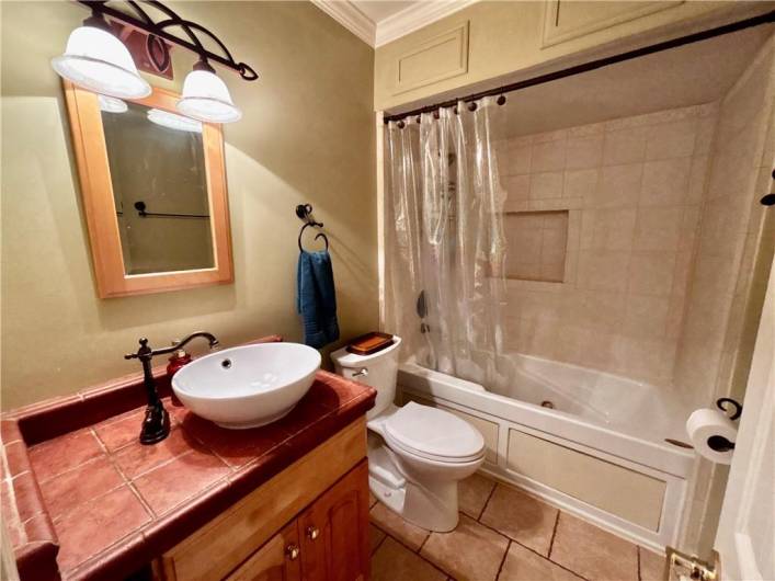 4007 Charlemagne Cir, Pittsburgh, PA 15237, 2 Bedrooms Bedrooms, 7 Rooms Rooms,2.1 BathroomsBathrooms,Residential,For Sale,Charlemagne Cir,1711659