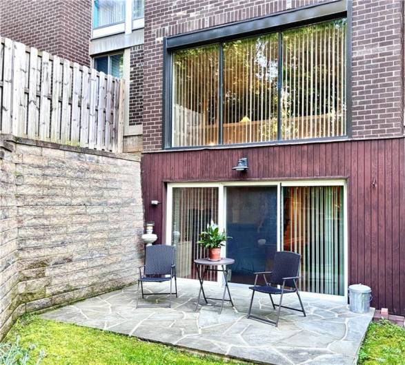 4007 Charlemagne Cir, Pittsburgh, PA 15237, 2 Bedrooms Bedrooms, 7 Rooms Rooms,2.1 BathroomsBathrooms,Residential,For Sale,Charlemagne Cir,1711659