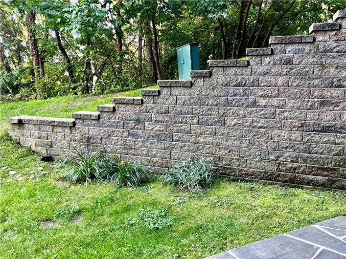4007 Charlemagne Cir, Pittsburgh, PA 15237, 2 Bedrooms Bedrooms, 7 Rooms Rooms,2.1 BathroomsBathrooms,Residential,For Sale,Charlemagne Cir,1711659