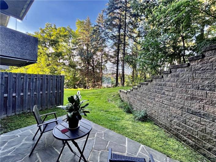 4007 Charlemagne Cir, Pittsburgh, PA 15237, 2 Bedrooms Bedrooms, 7 Rooms Rooms,2.1 BathroomsBathrooms,Residential,For Sale,Charlemagne Cir,1711659