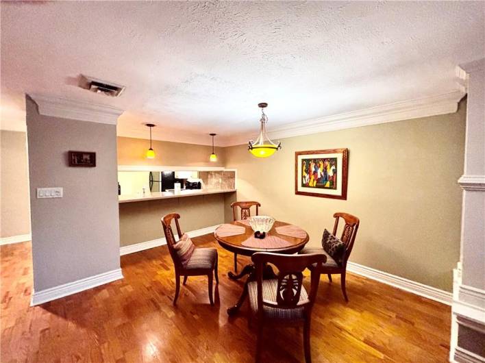 4007 Charlemagne Cir, Pittsburgh, PA 15237, 2 Bedrooms Bedrooms, 7 Rooms Rooms,2.1 BathroomsBathrooms,Residential,For Sale,Charlemagne Cir,1711659
