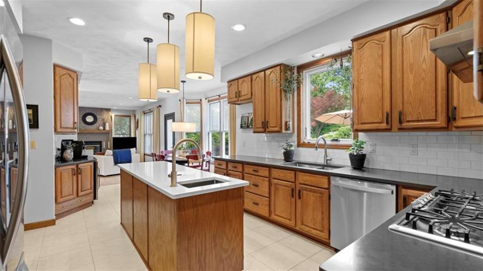 305 Jefferson St, Export, PA 15632, 5 Bedrooms Bedrooms, ,2.2 BathroomsBathrooms,Residential,For Sale,Jefferson St,0,1711679