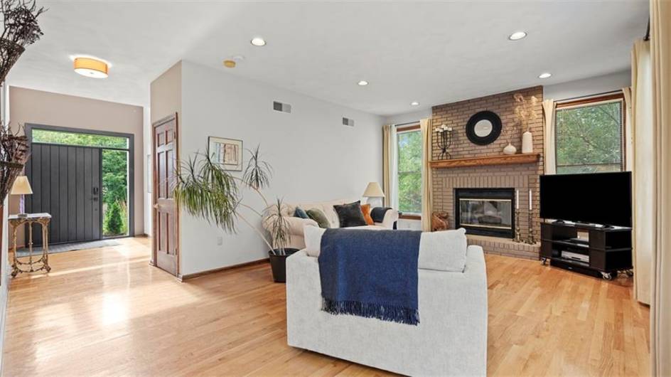 305 Jefferson St, Export, PA 15632, 5 Bedrooms Bedrooms, ,2.2 BathroomsBathrooms,Residential,For Sale,Jefferson St,0,1711679