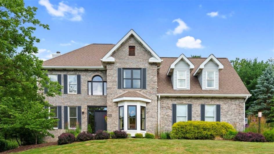 305 Jefferson St, Export, PA 15632, 5 Bedrooms Bedrooms, ,2.2 BathroomsBathrooms,Residential,For Sale,Jefferson St,0,1711679