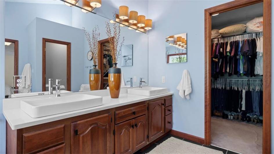 305 Jefferson St, Export, PA 15632, 5 Bedrooms Bedrooms, ,2.2 BathroomsBathrooms,Residential,For Sale,Jefferson St,0,1711679